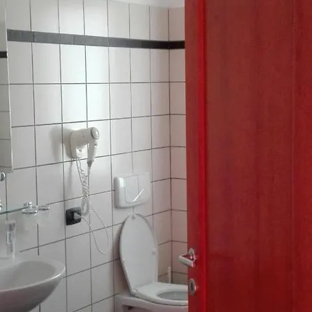 In Guest - Alba Village 3 Stelle *