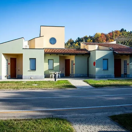 In Guest - Alba Village 3 Stelle
