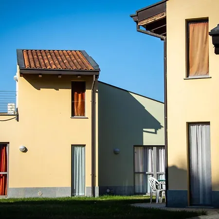 In Guest - Alba Village 3 Stelle *